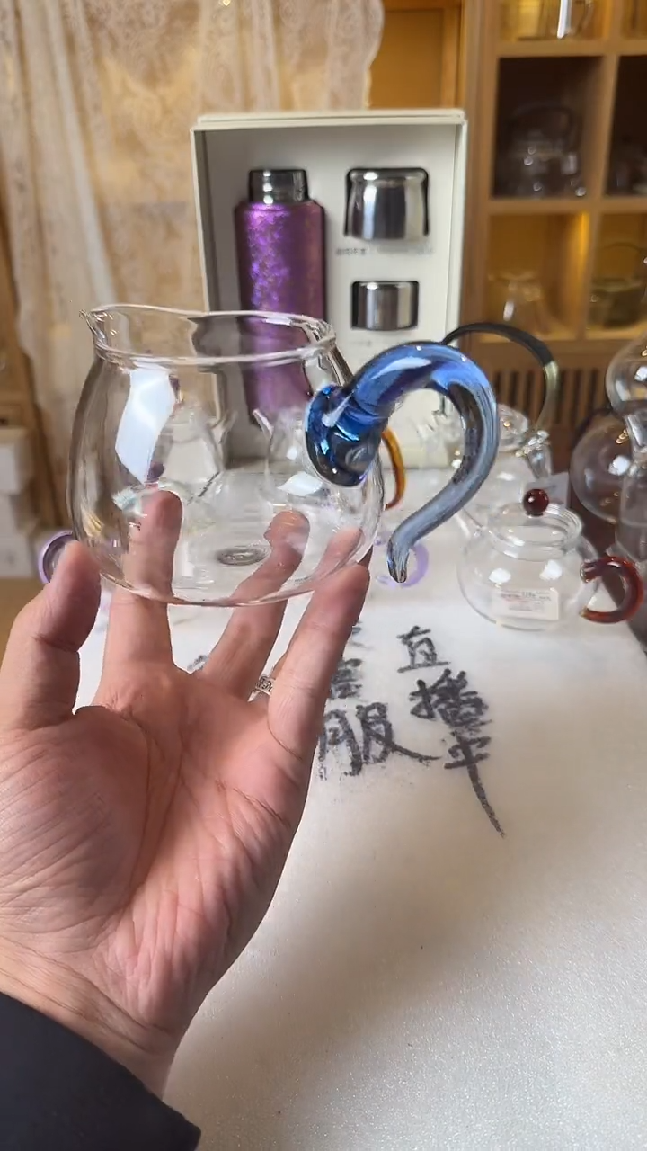 04蓝。。。。。。。。。。。