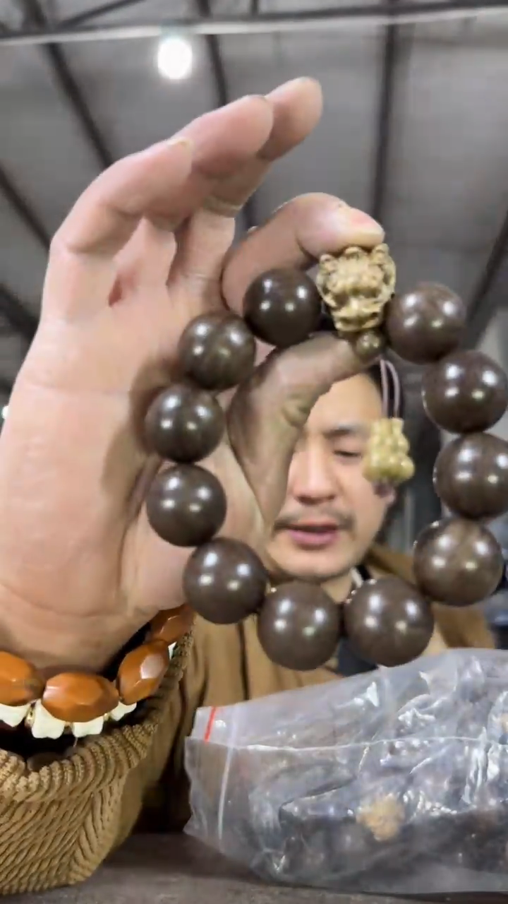 【闪购商品】楠木（金丝楠）手串/手链V274实物为准