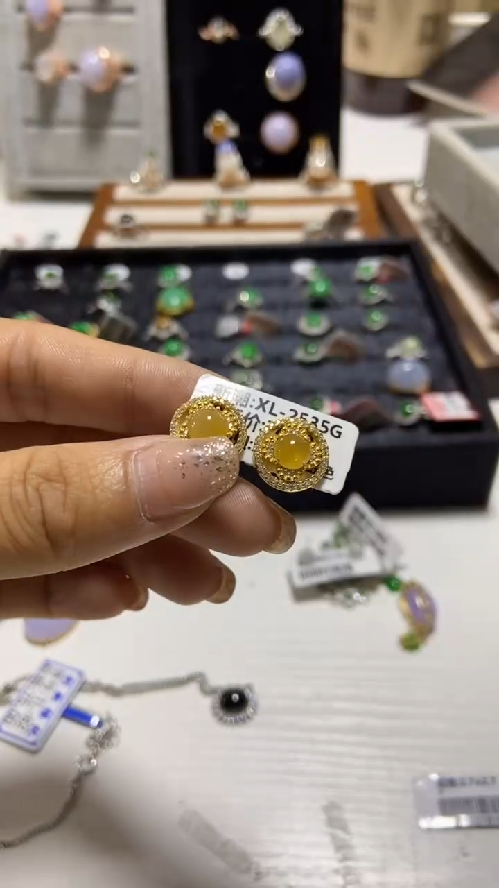 【闪购商品】翡翠戒指银S925镶嵌缅甸天然A翡翠耳钉
