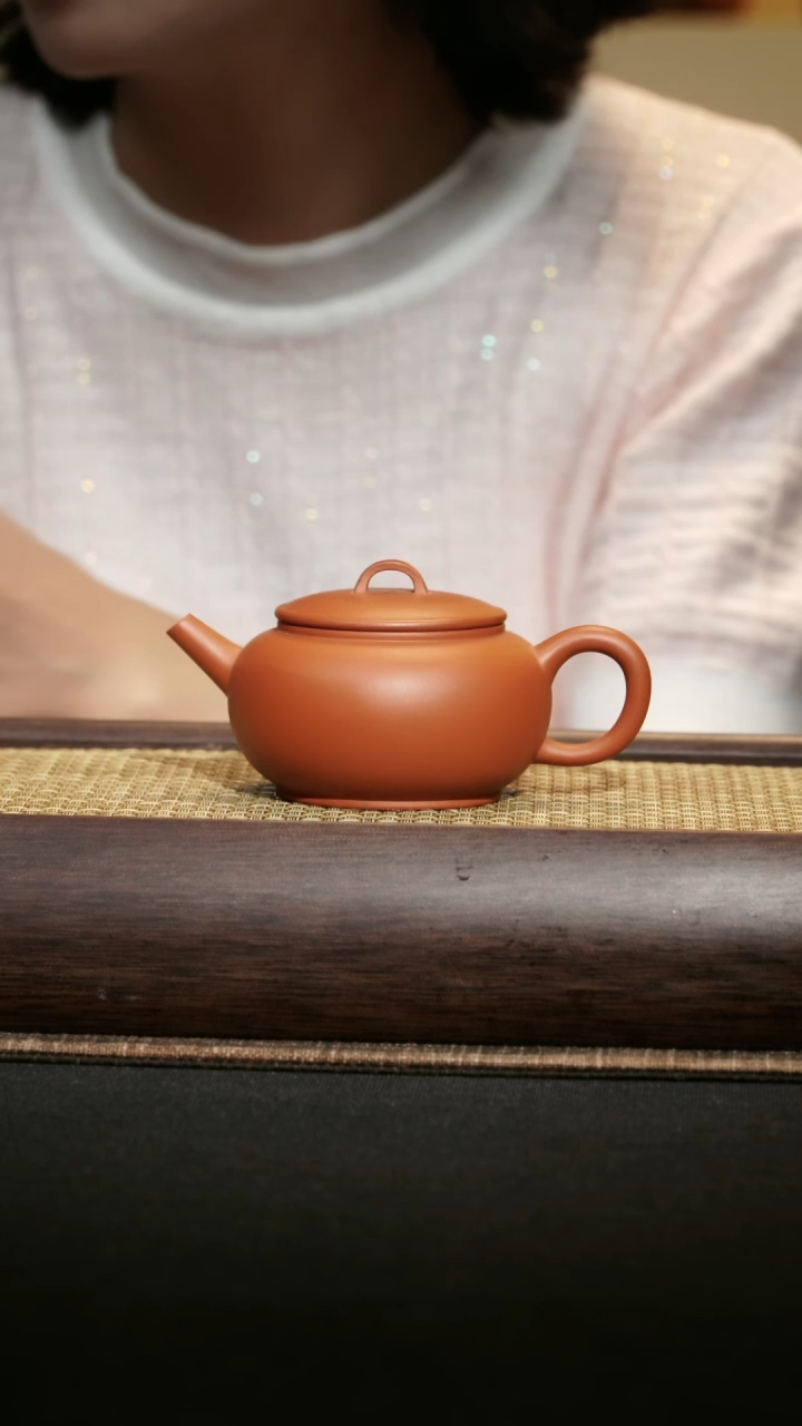 紫砂茶壶涌泉红泥130毫升2