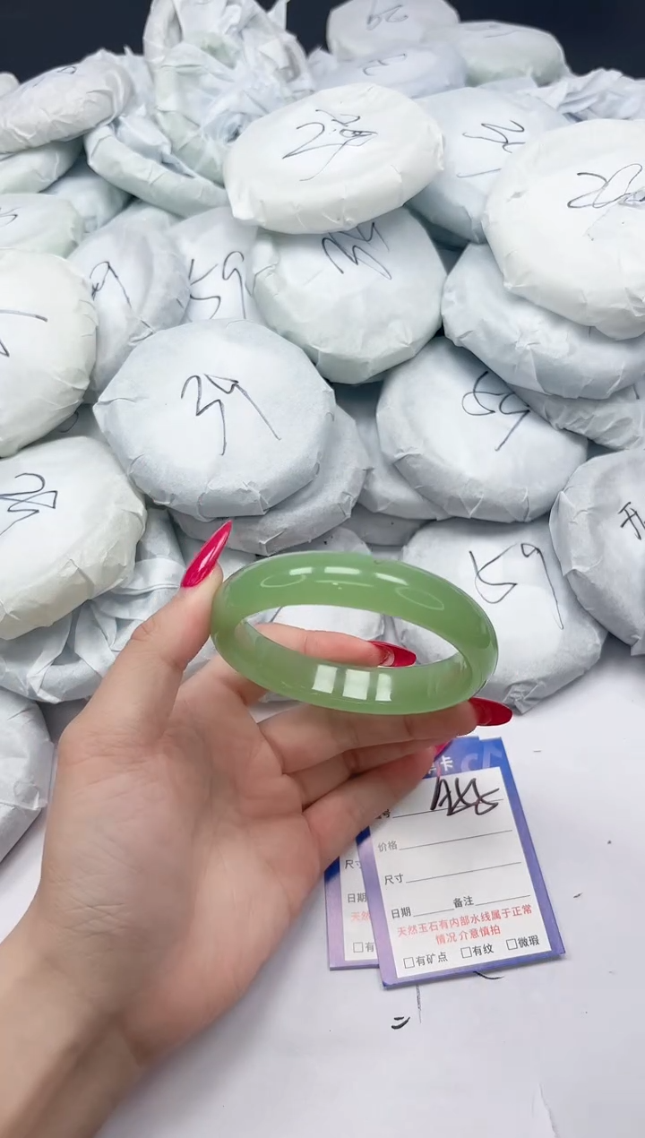 未镶嵌手镯石英质玉A55/6061