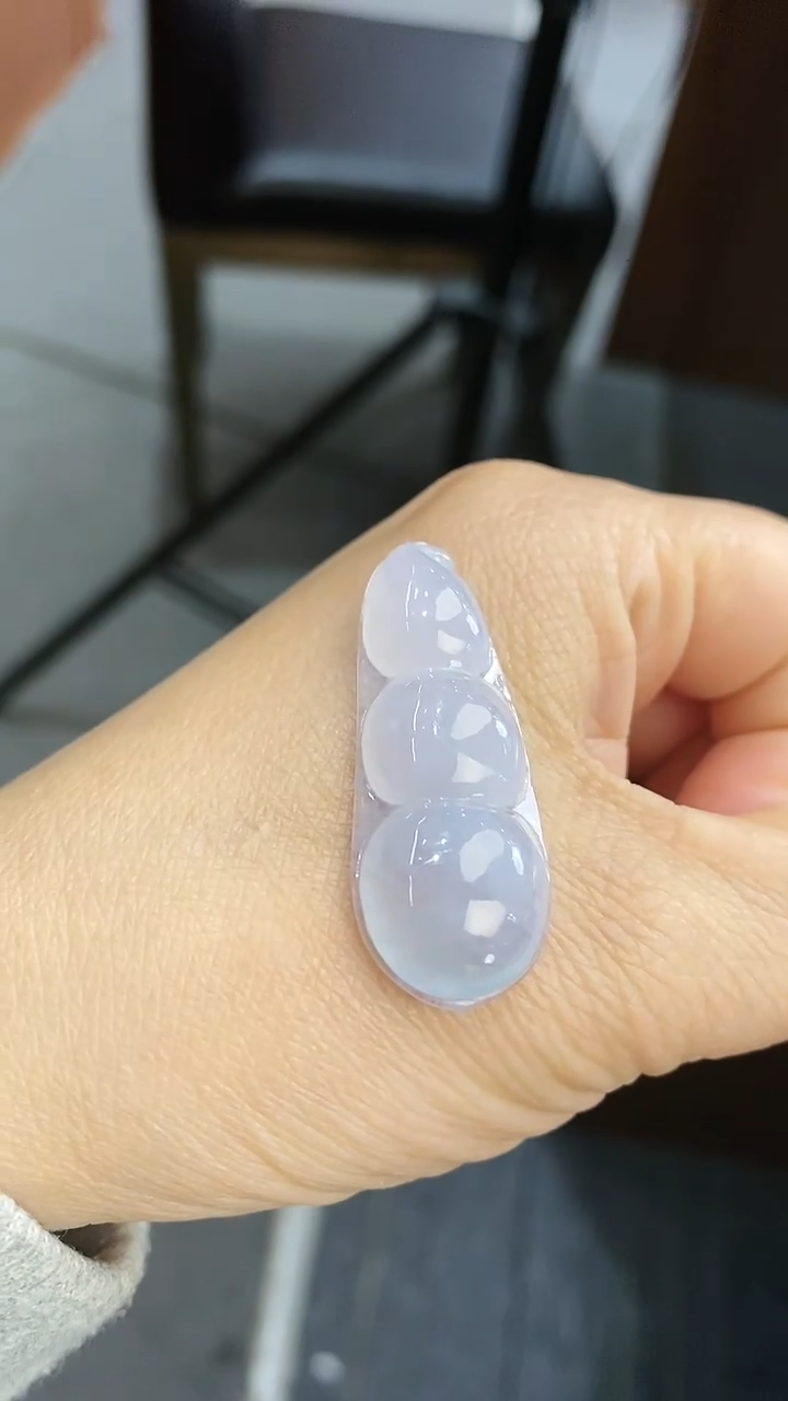 【闪购商品】翡翠颈饰未镶嵌福豆