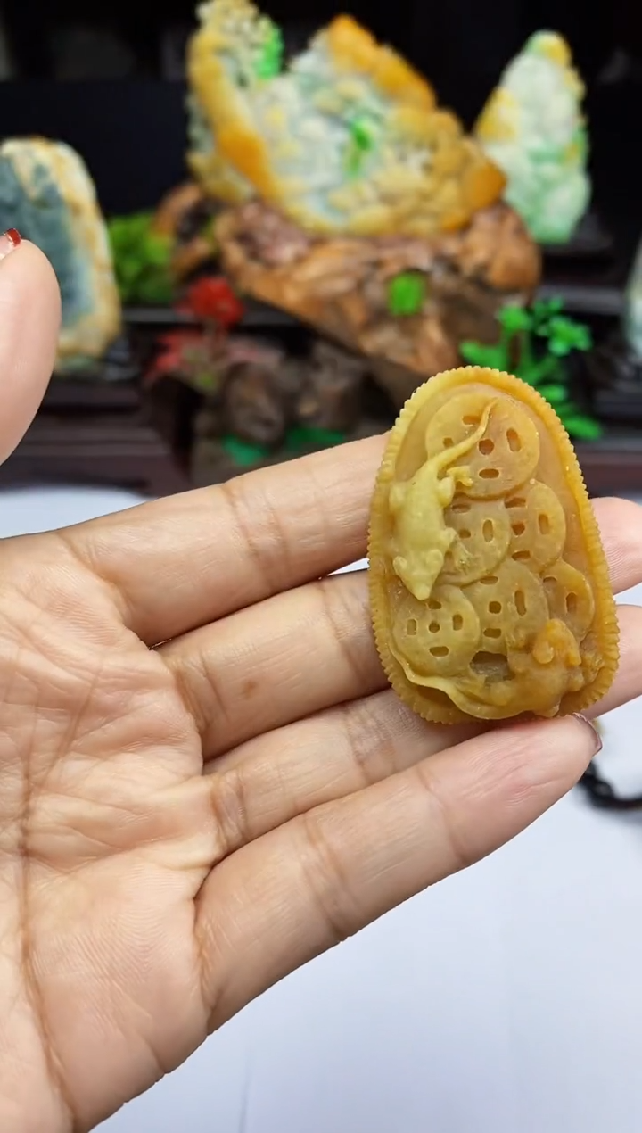 【闪购商品】翡翠颈饰未镶嵌翡翠A货