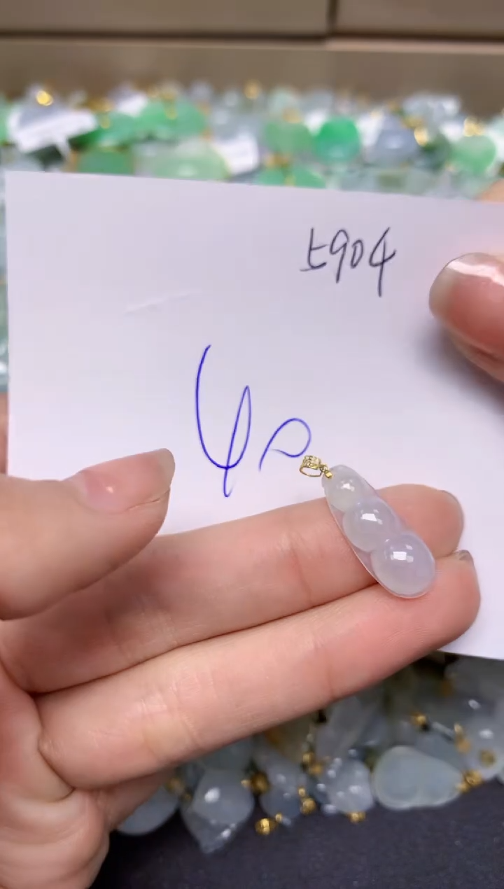 【闪购商品】翡翠颈饰18K金镶嵌天然翡翠A货