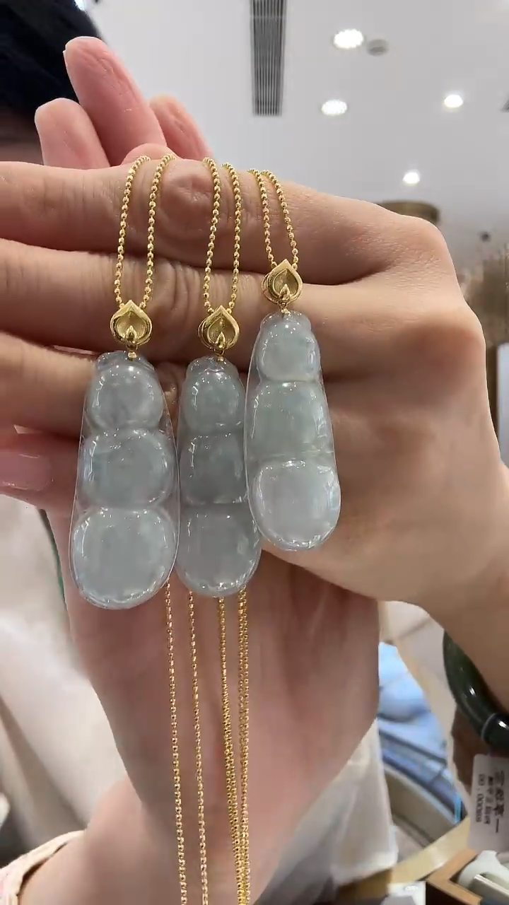 颈饰18K金镶嵌翡翠61多样发一