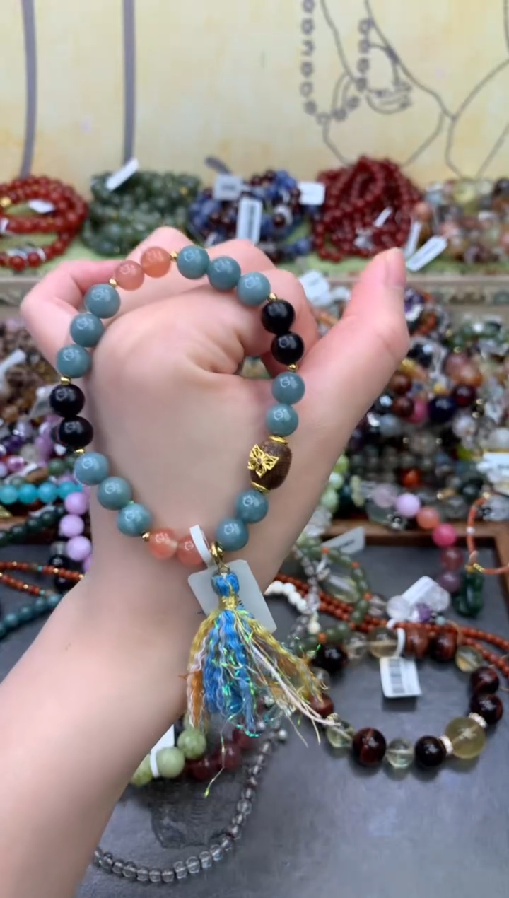 未镶嵌翡翠手饰330