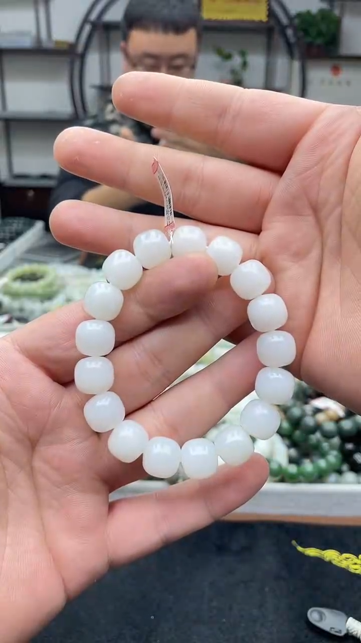 未镶嵌手串和田玉新疆黑山料白玉13