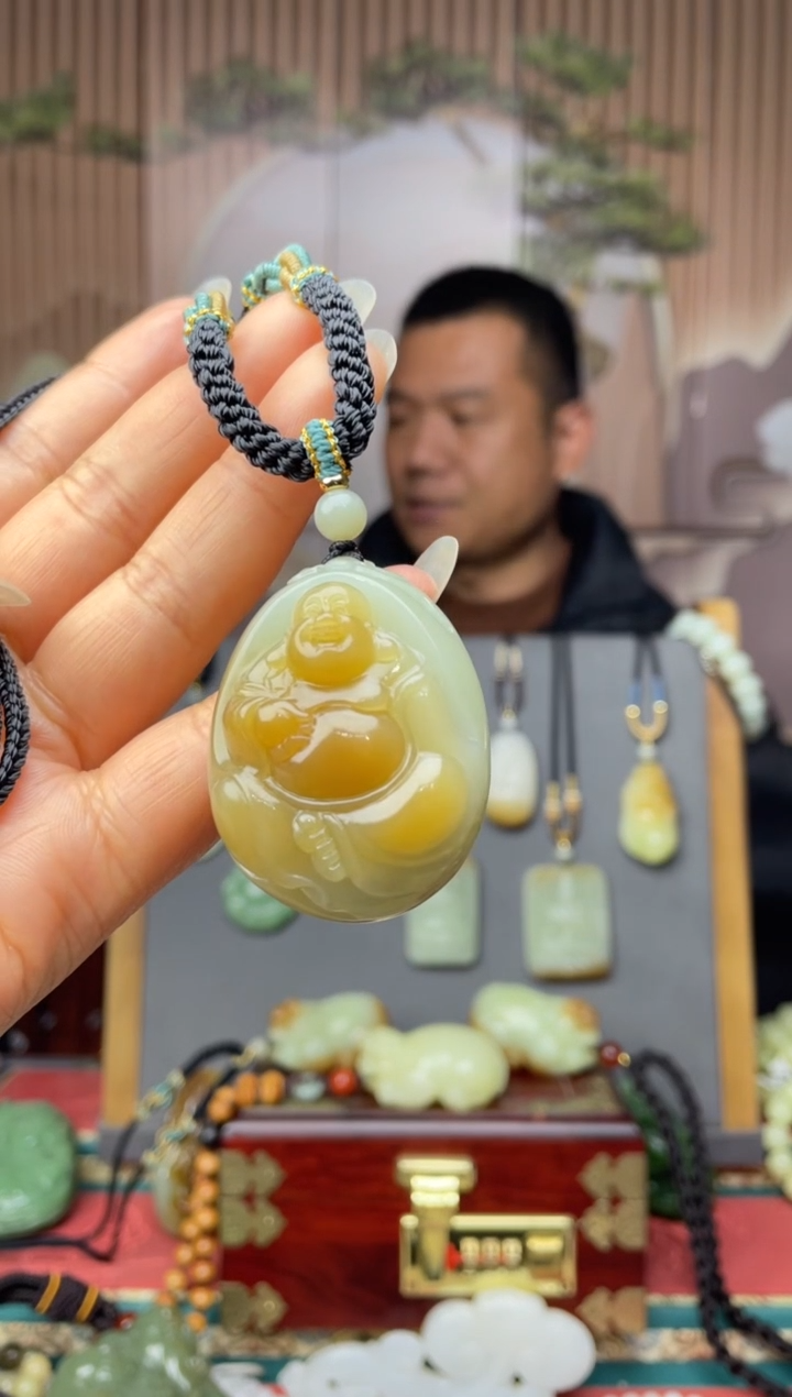 颈饰未镶嵌和田玉拍一发一