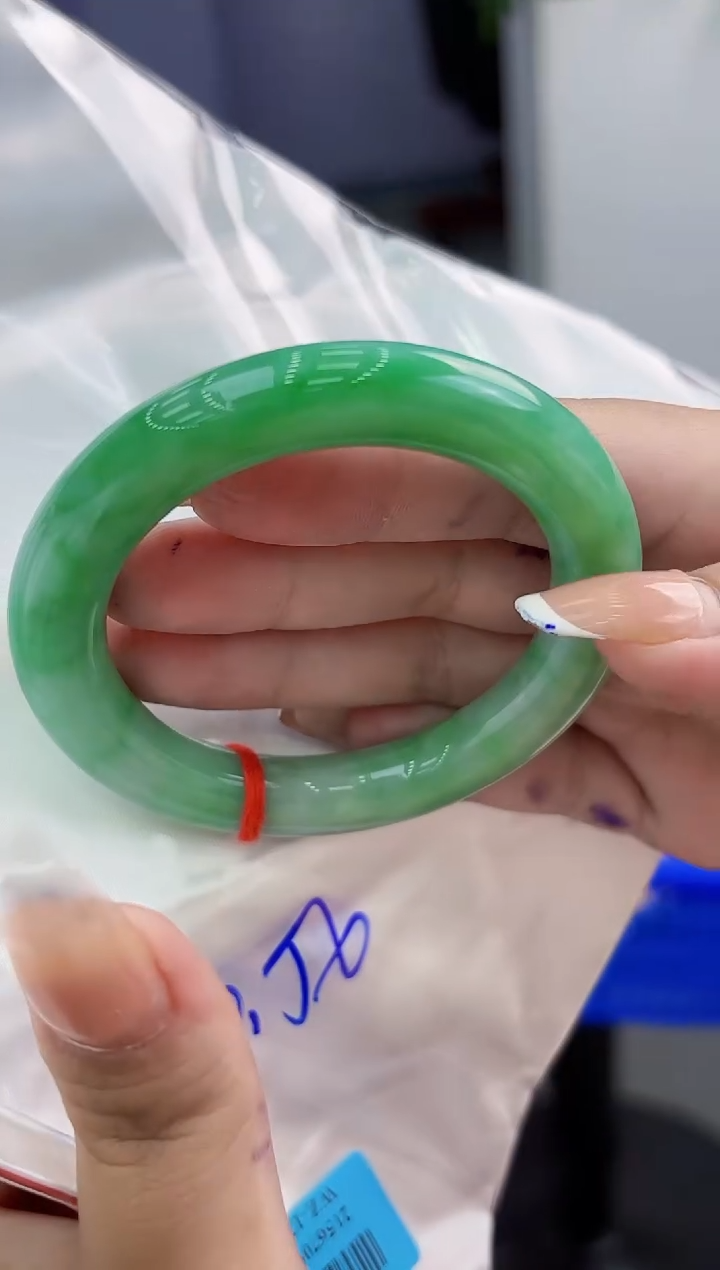 【闪购商品】翡翠手镯未镶嵌翡翠手镯