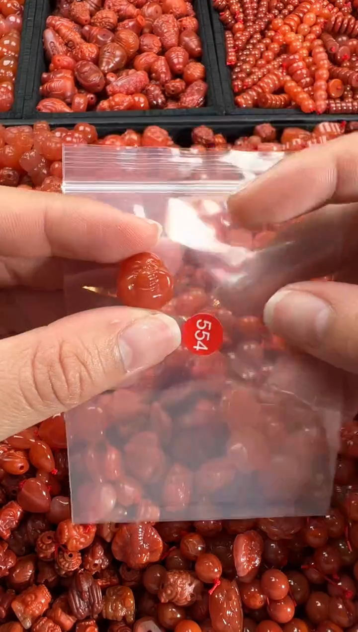 【闪购商品】南红玛瑙颈饰未镶嵌1