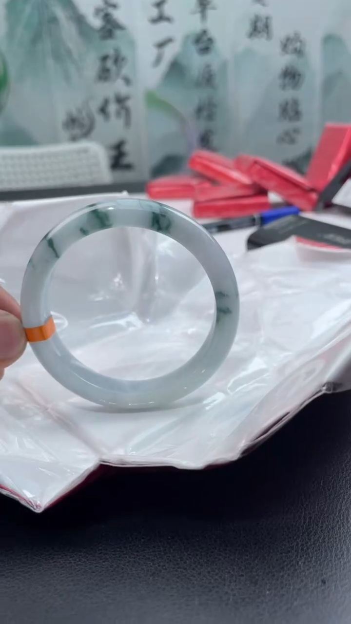 【闪购商品】翡翠手镯未镶嵌19翡翠手镯