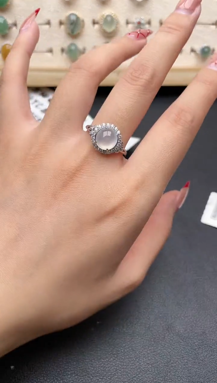 【闪购商品】翡翠戒指银S925镶嵌一物一证一礼盒