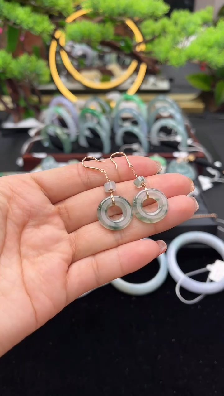 18K金镶嵌翡翠耳坠耳坠