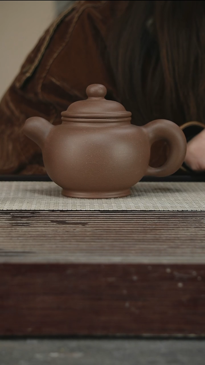 茶壶紫砂83号450CC