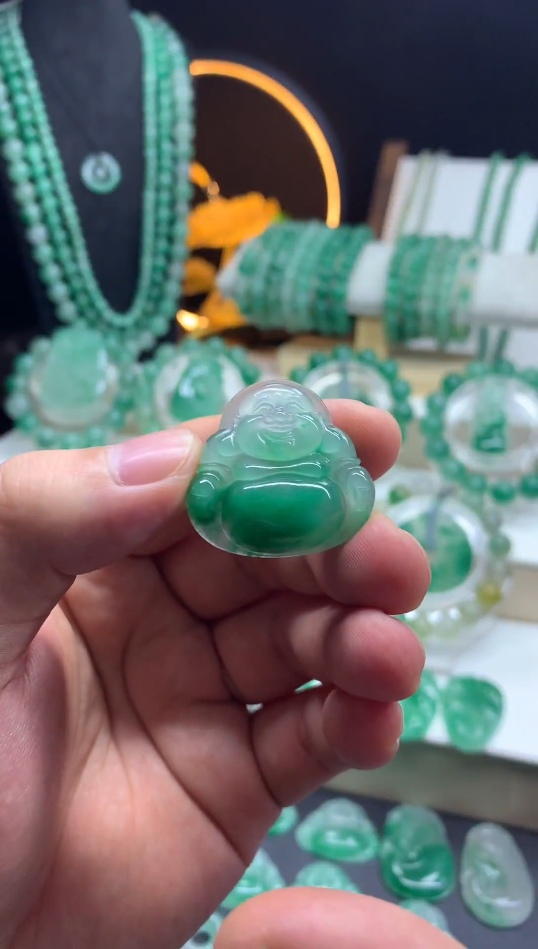 吊坠(不含链)未镶嵌石英质玉（非洲翠）30mm大肚佛小包容放漏