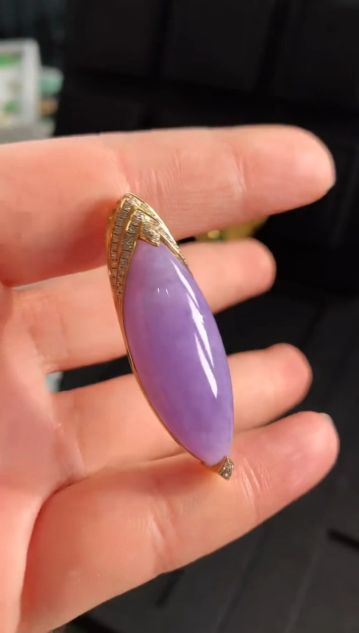 【闪购商品】翡翠吊坠(不含链)18K金镶嵌吊坠