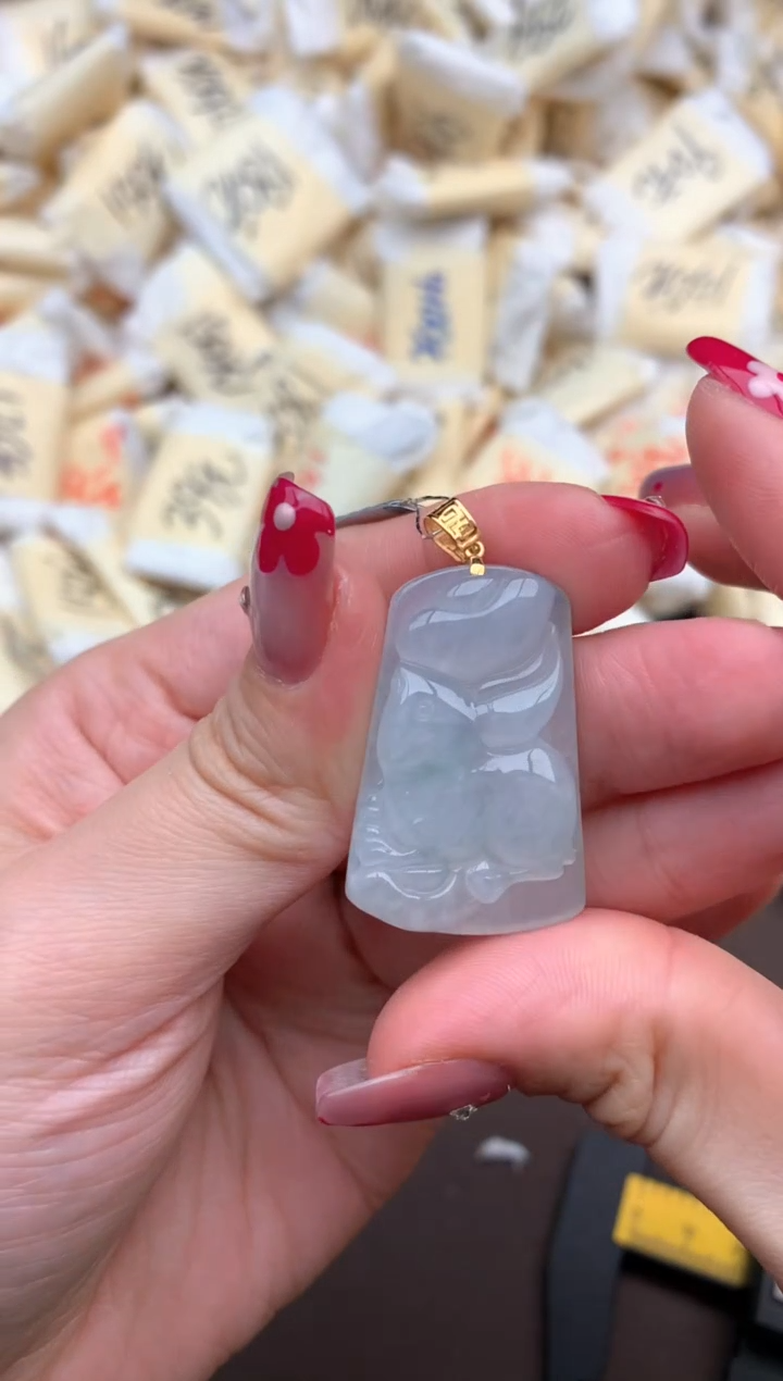 【闪购商品】翡翠挂件18K金镶嵌一