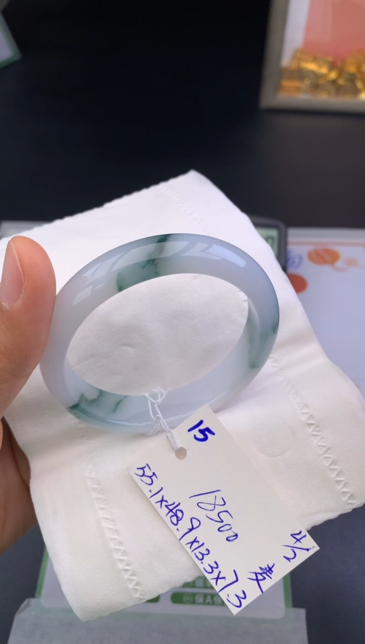 【闪购商品】翡翠手镯未镶嵌手镯