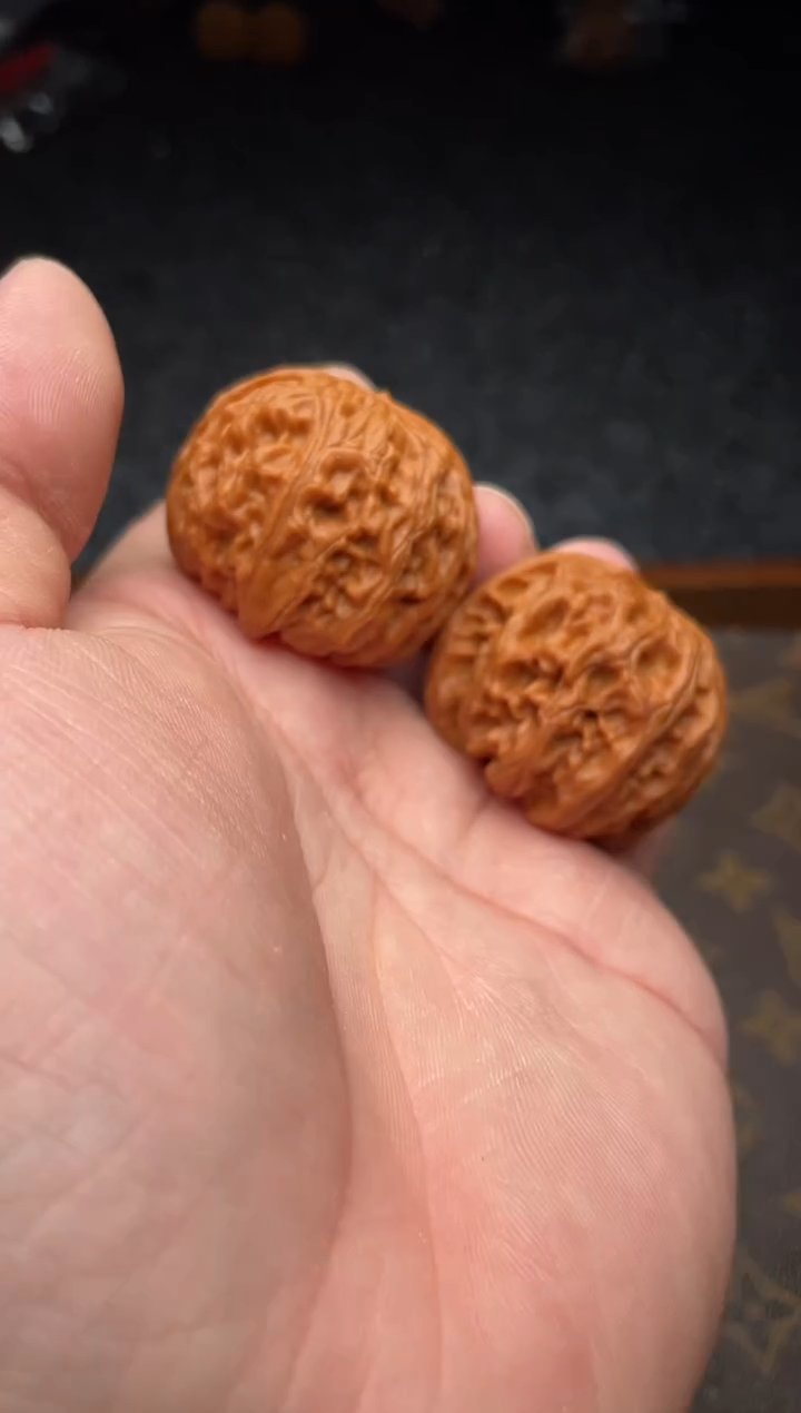 把件文玩核桃 B  279号   38尺苹果园