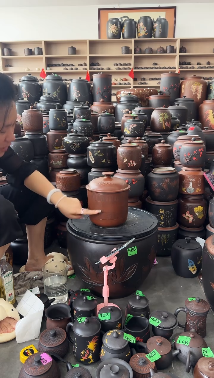 瑕疵茶叶罐  481  古铜色小五饼 素 鼓盖 跳叨 