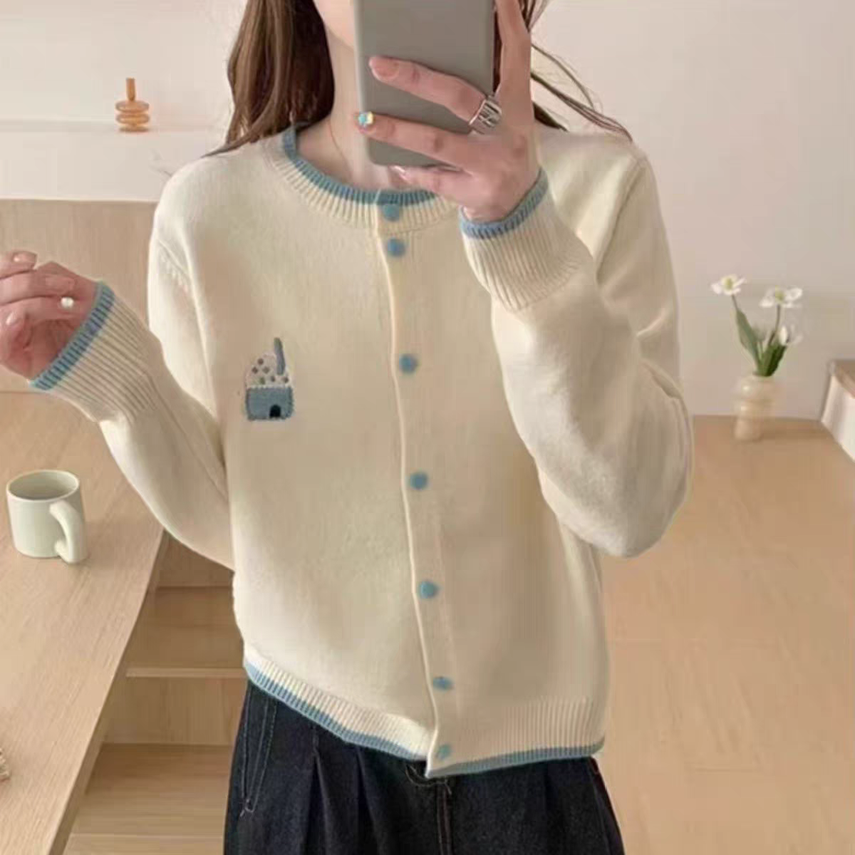 韩版圆领针织衫2025秋装新款女装时尚长袖单排扣拼色宽松款上衣