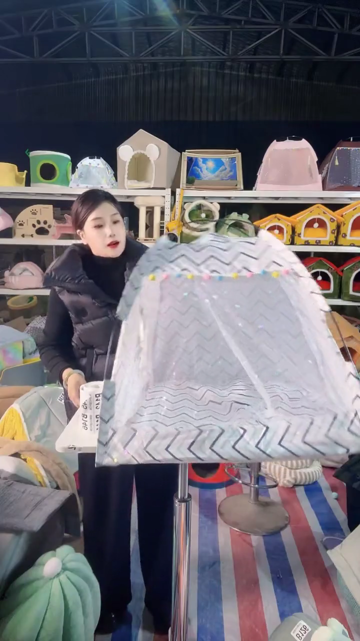 B140清仓处理微瑕宠物用品