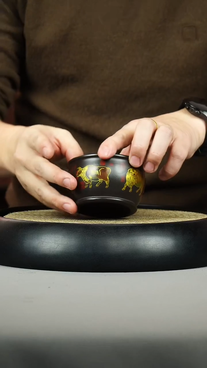 茶壶紫砂石黄 五牛杯珐琅彩