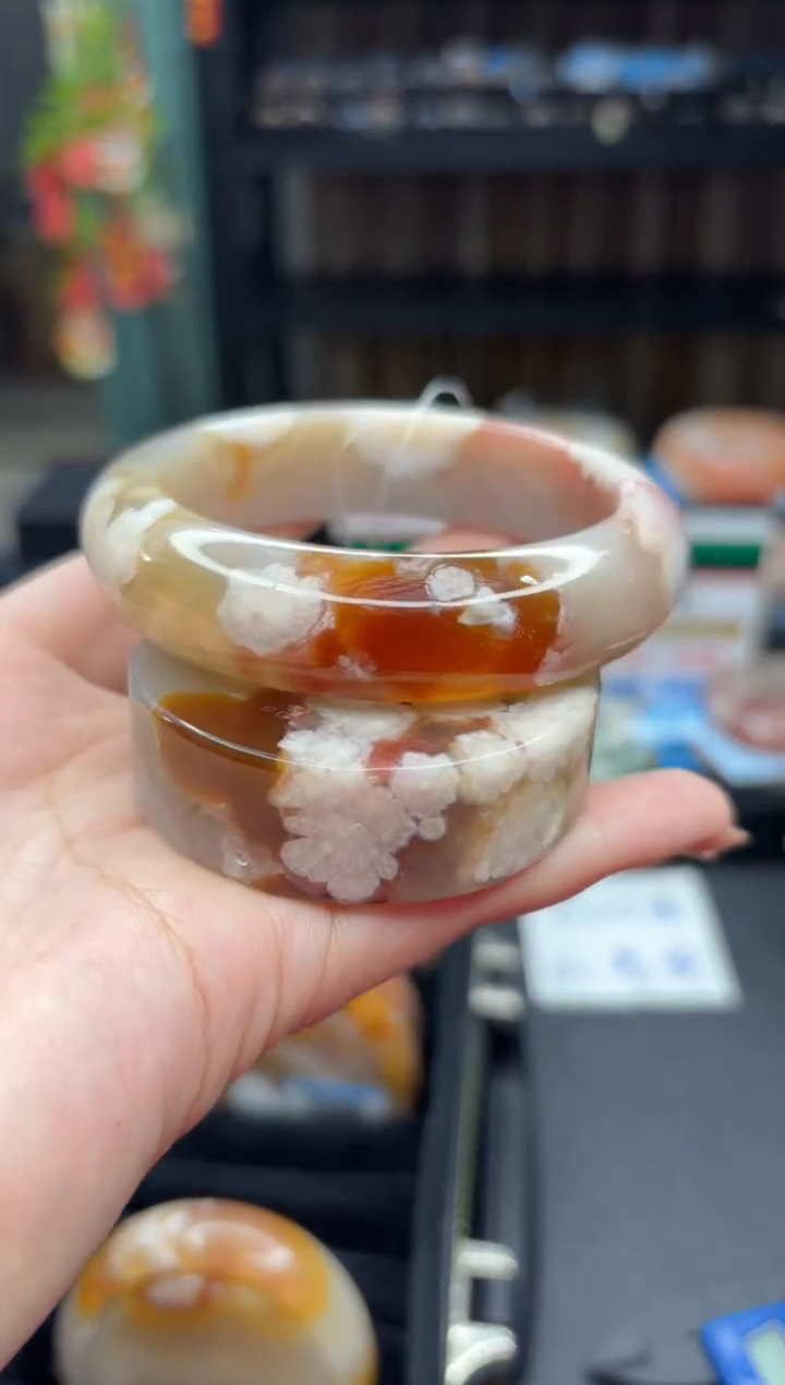 【闪购商品】石英质玉手镯未镶嵌806（58圈赠送镯心）