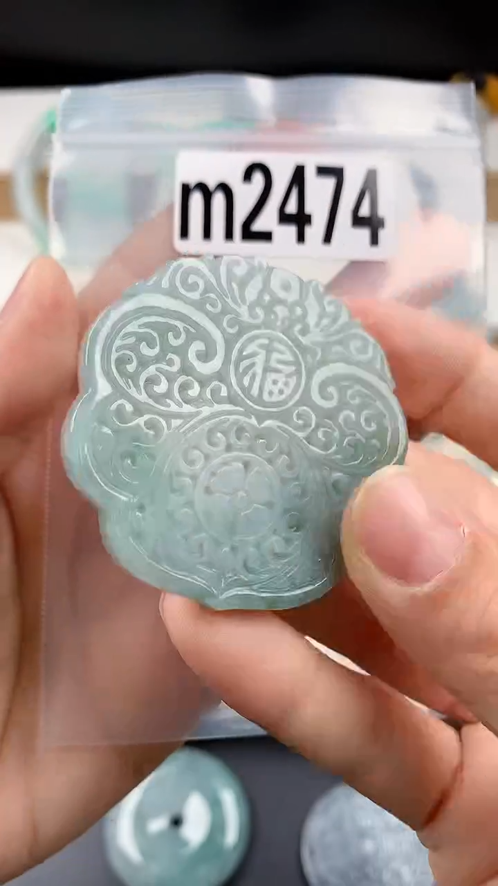 颈饰未镶嵌翡翠天然翡翠吊坠挂件