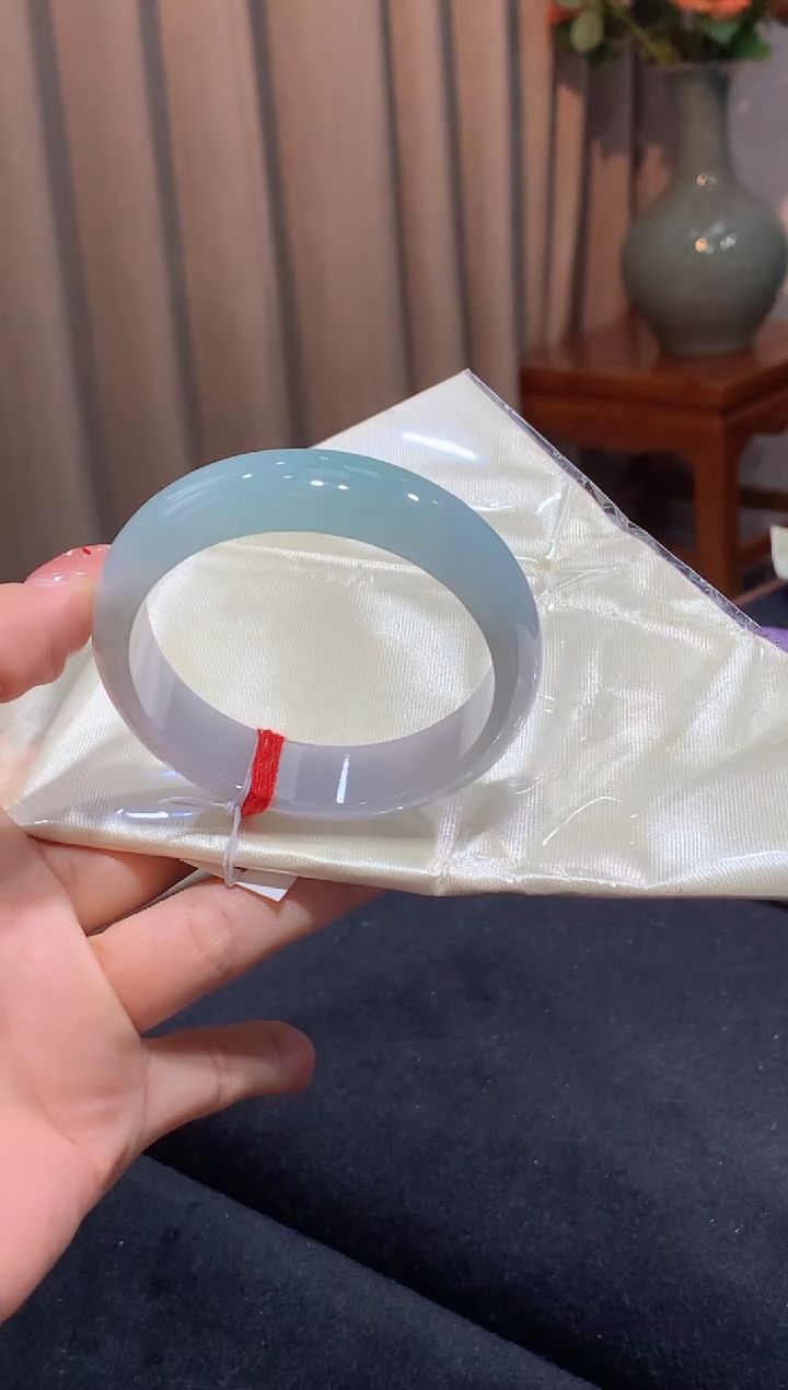 【闪购商品】翡翠手镯未镶嵌天蓝轮胎翡翠手镯