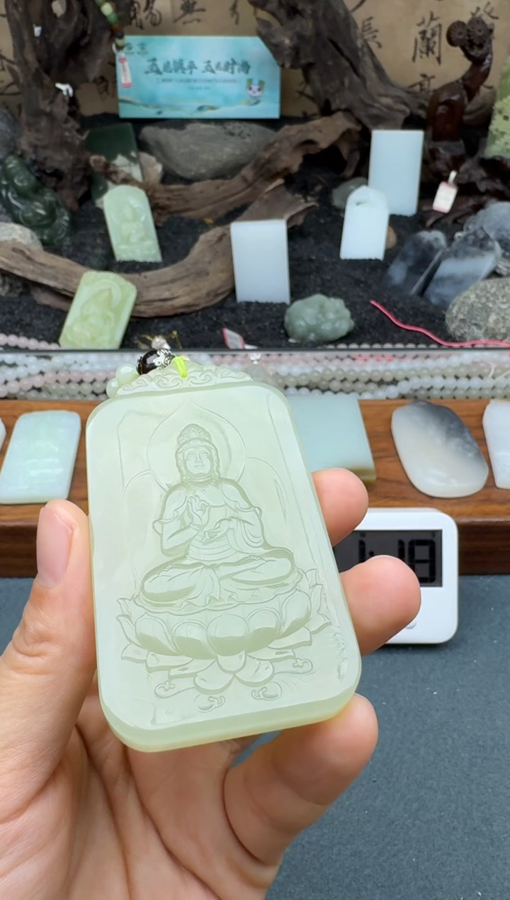 和田玉未镶嵌颈饰2