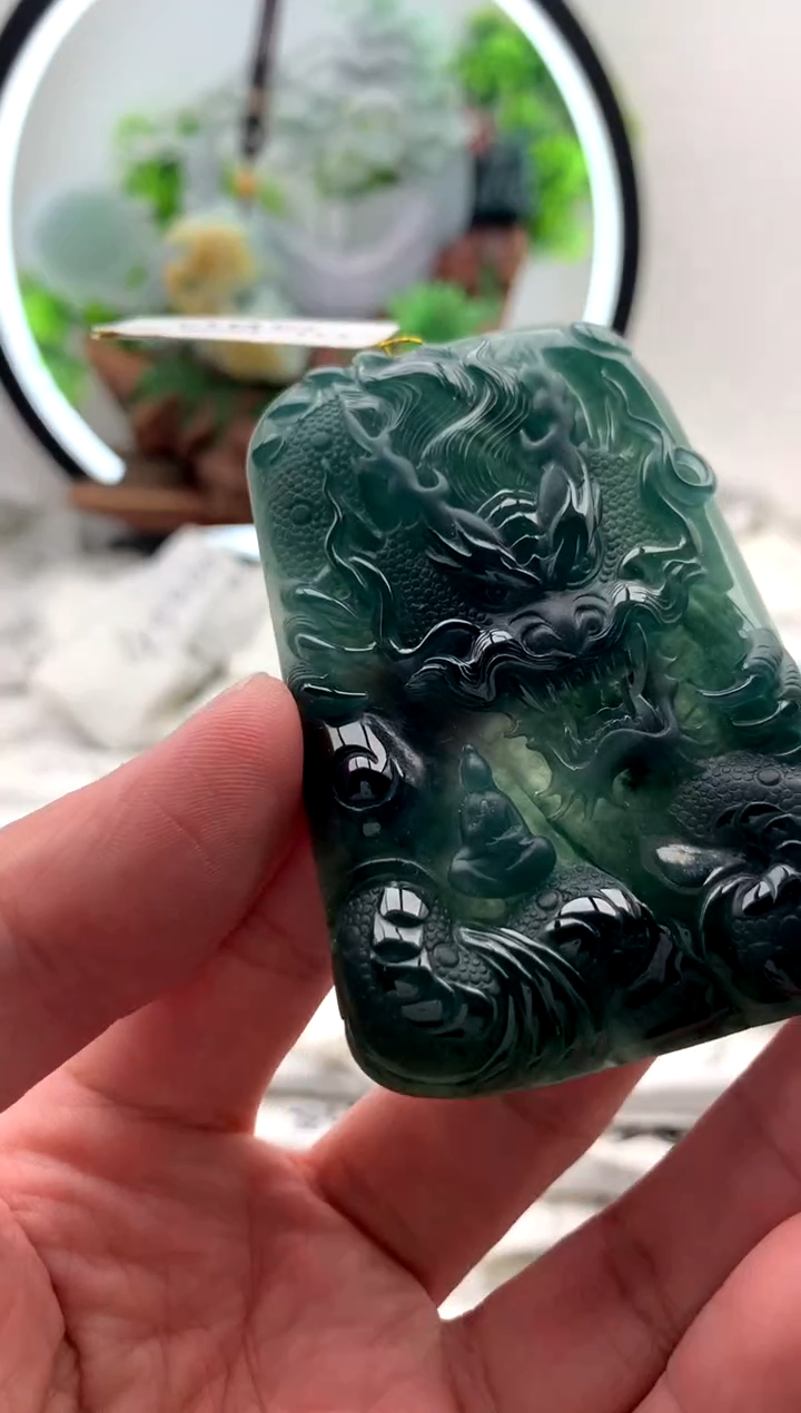 【闪购商品】翡翠颈饰未镶嵌龙牌