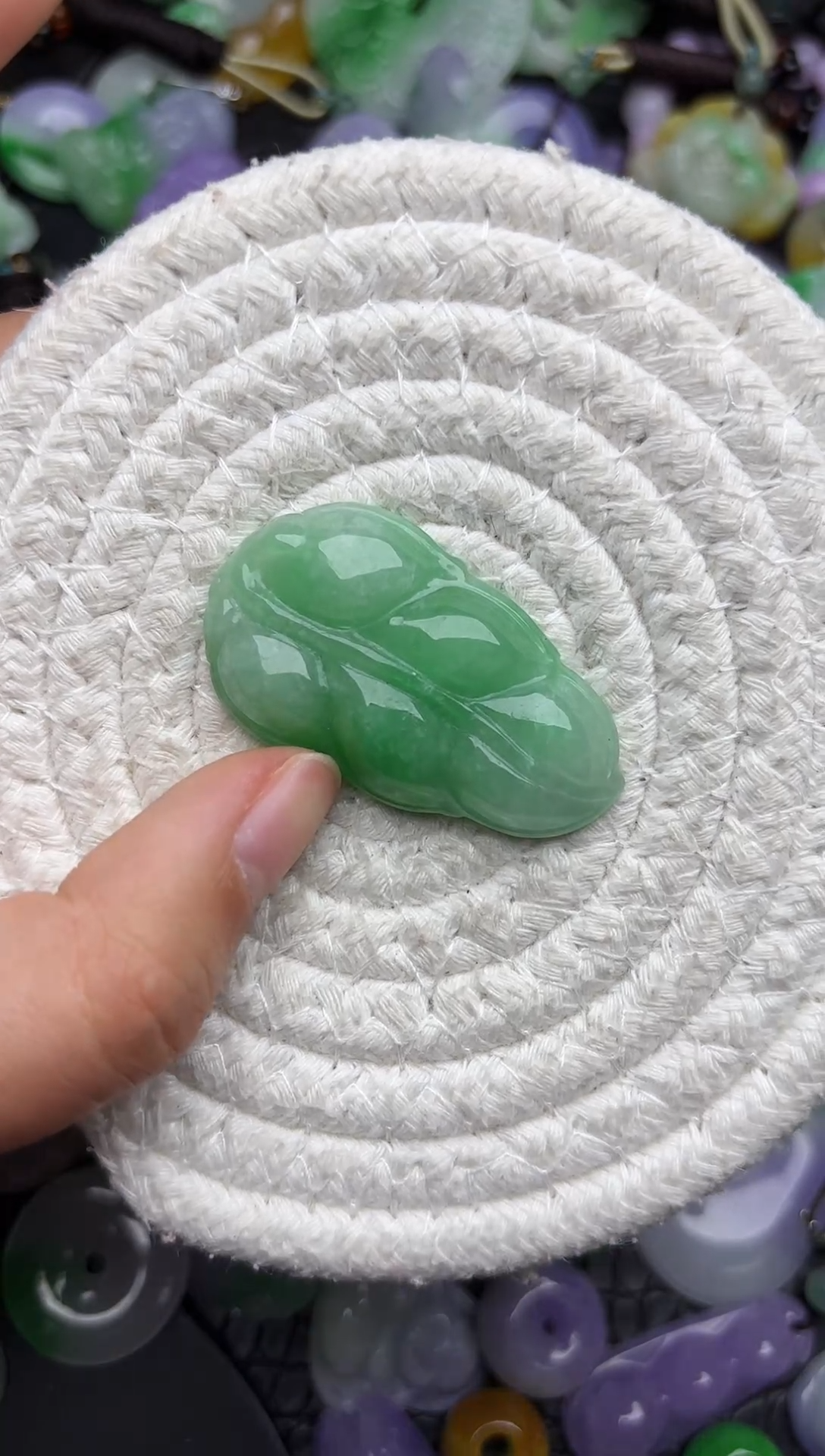颈饰未镶嵌翡翠缅甸翡翠吊坠