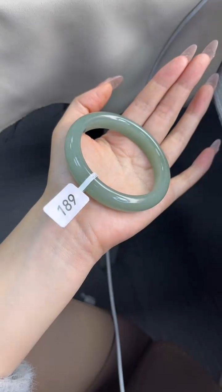 未镶嵌手镯石英质玉189