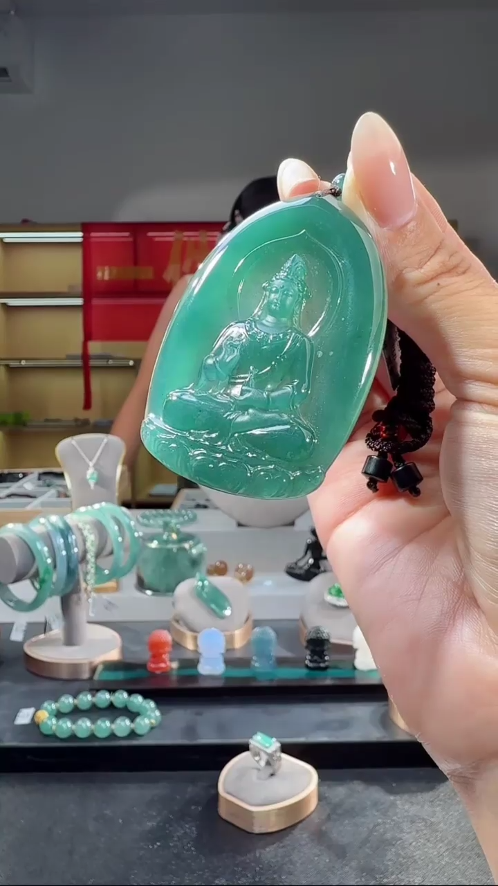 吊坠(不含链)未镶嵌翡翠观音