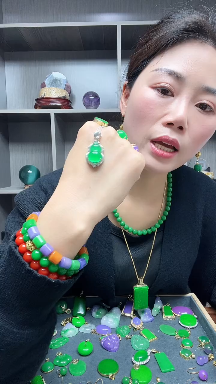 【闪购商品】翡翠吊坠(赠链)银S925镶嵌吊坠