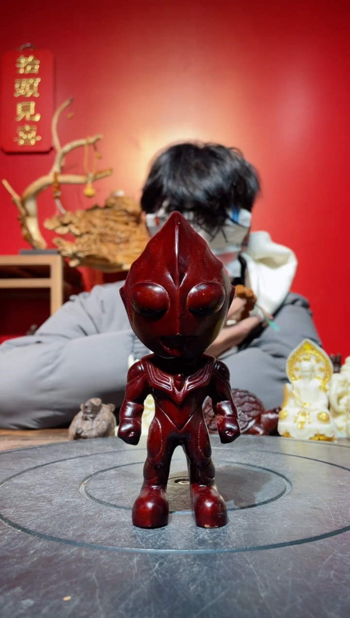 【闪购商品】非洲紫檀（红花梨）其他(直播推荐)     奥特曼