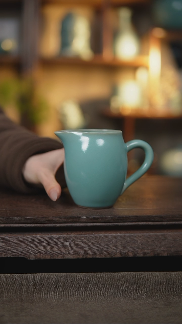 【闪购商品】杯仿古天青美人公道杯瑕