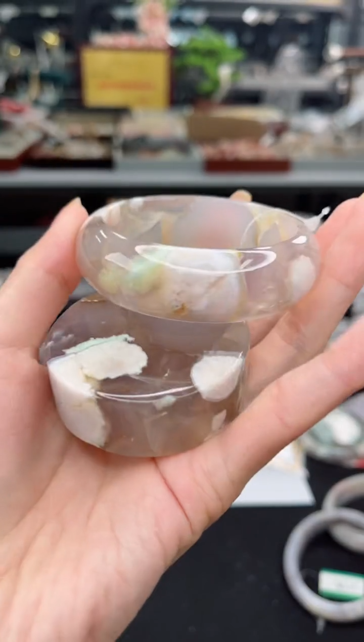 【闪购商品】石英质玉手镯未镶嵌54圈口（赠品镯心）6571061