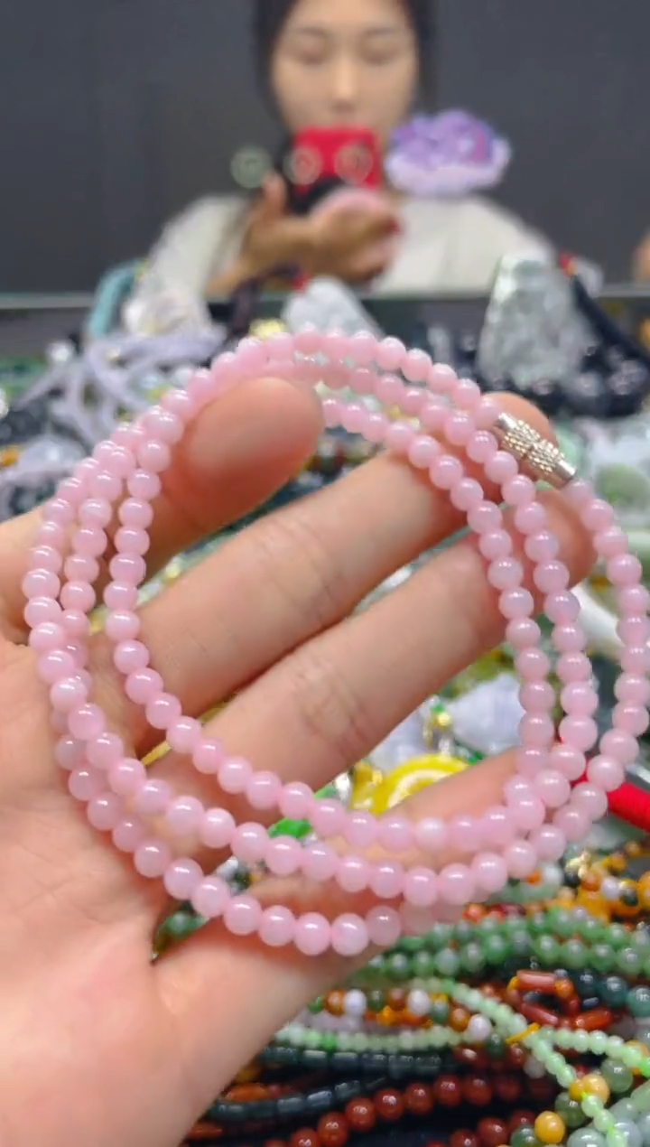 颈饰未镶嵌翡翠4MM/T/翡翠A货，一件也是批发价
