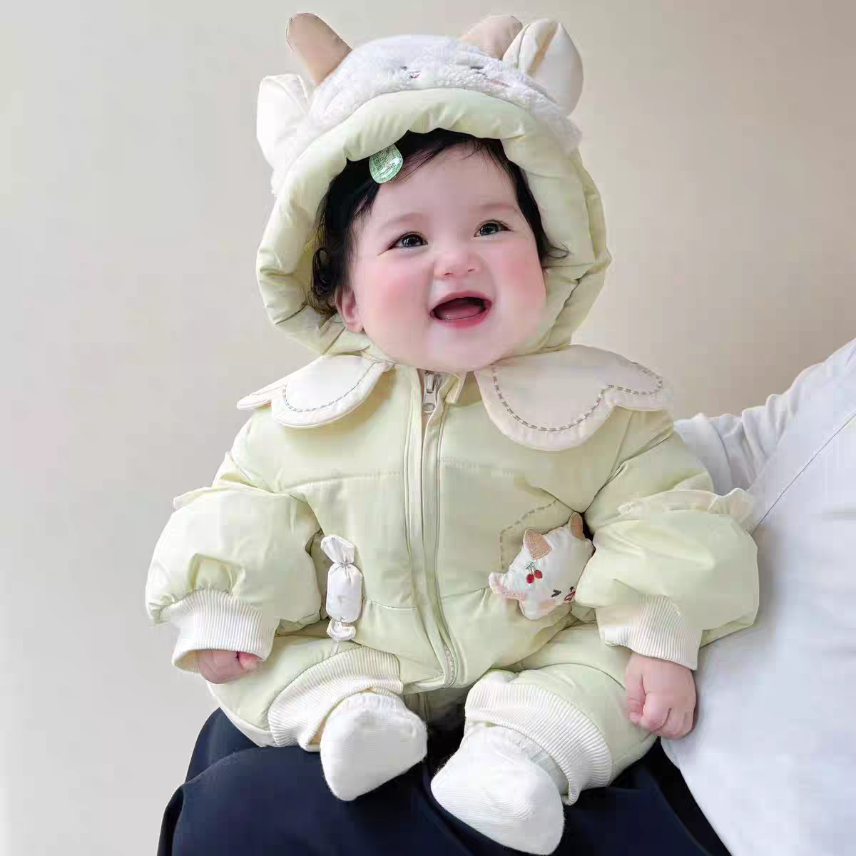 新生婴幼儿满月女宝宝加厚连体衣冬季可爱加棉长袖棉服周岁外出服