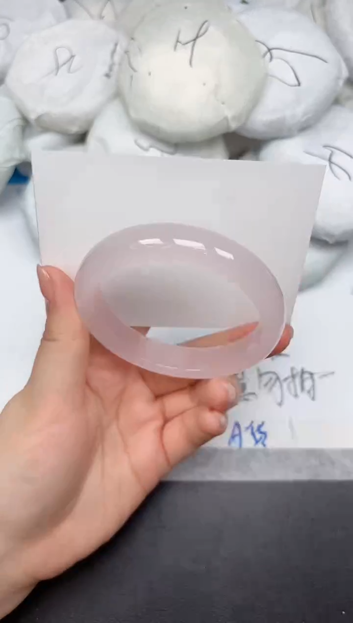 未镶嵌手镯石英质玉98-6162