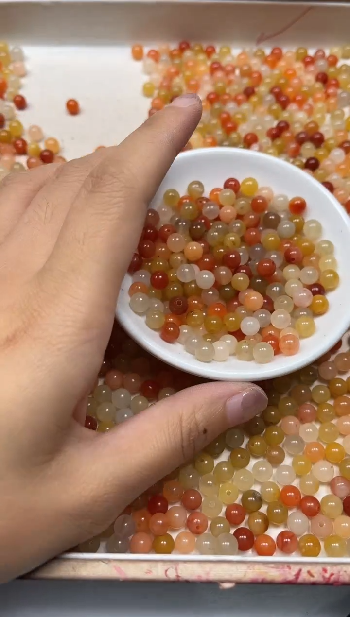 石英质玉散珠未镶嵌B409 三彩金丝玉6mm60个8.8元