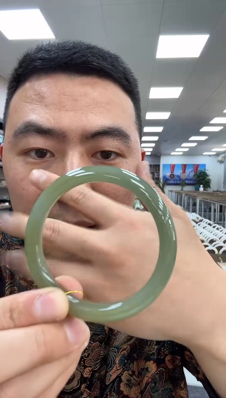 【闪购商品】和田玉手镯未镶嵌58-59  355