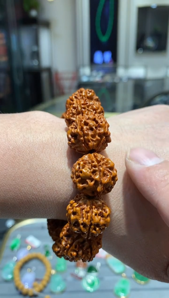 【闪购商品】金刚菩提吊坠亏米福利19+