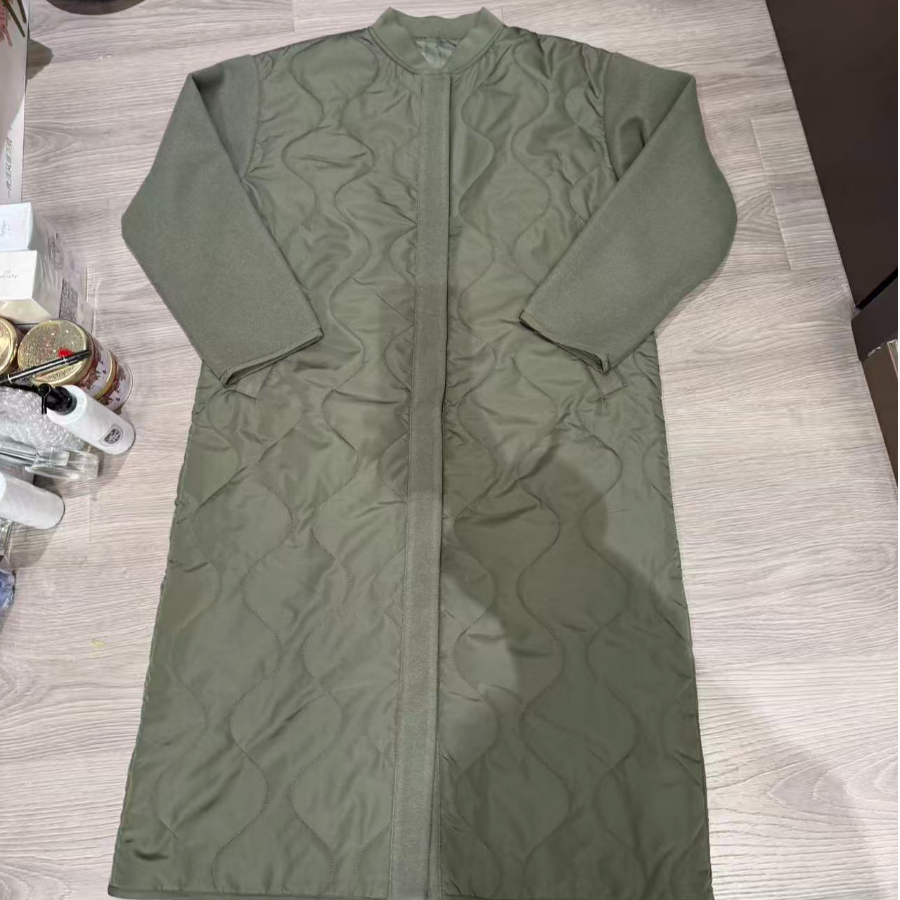 25434 军绿色长款棉衣女