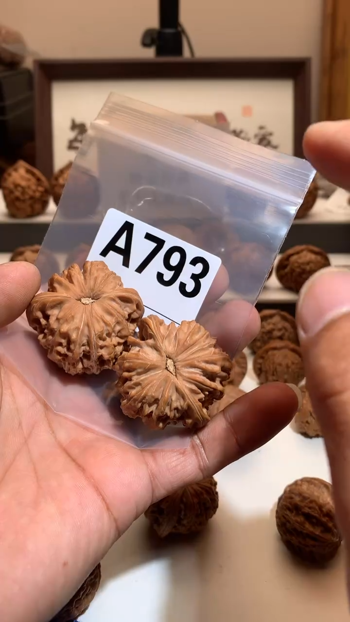 桃核把件【丰泰】 42  左右磨盘瑕疵处理