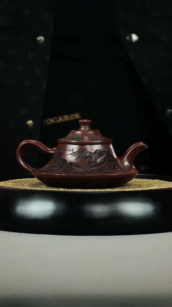 茶壶紫砂古红泥 云炉 刻绘 长城