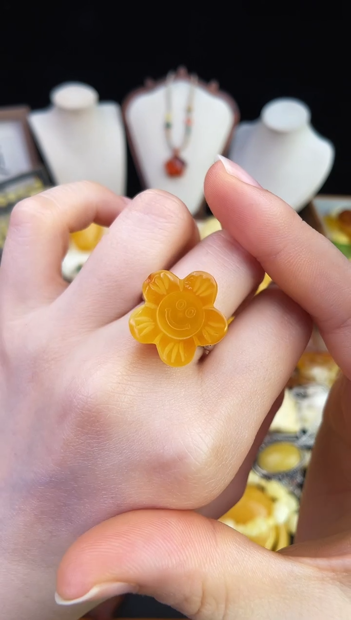 琥珀未镶嵌珠宝奇石柒月