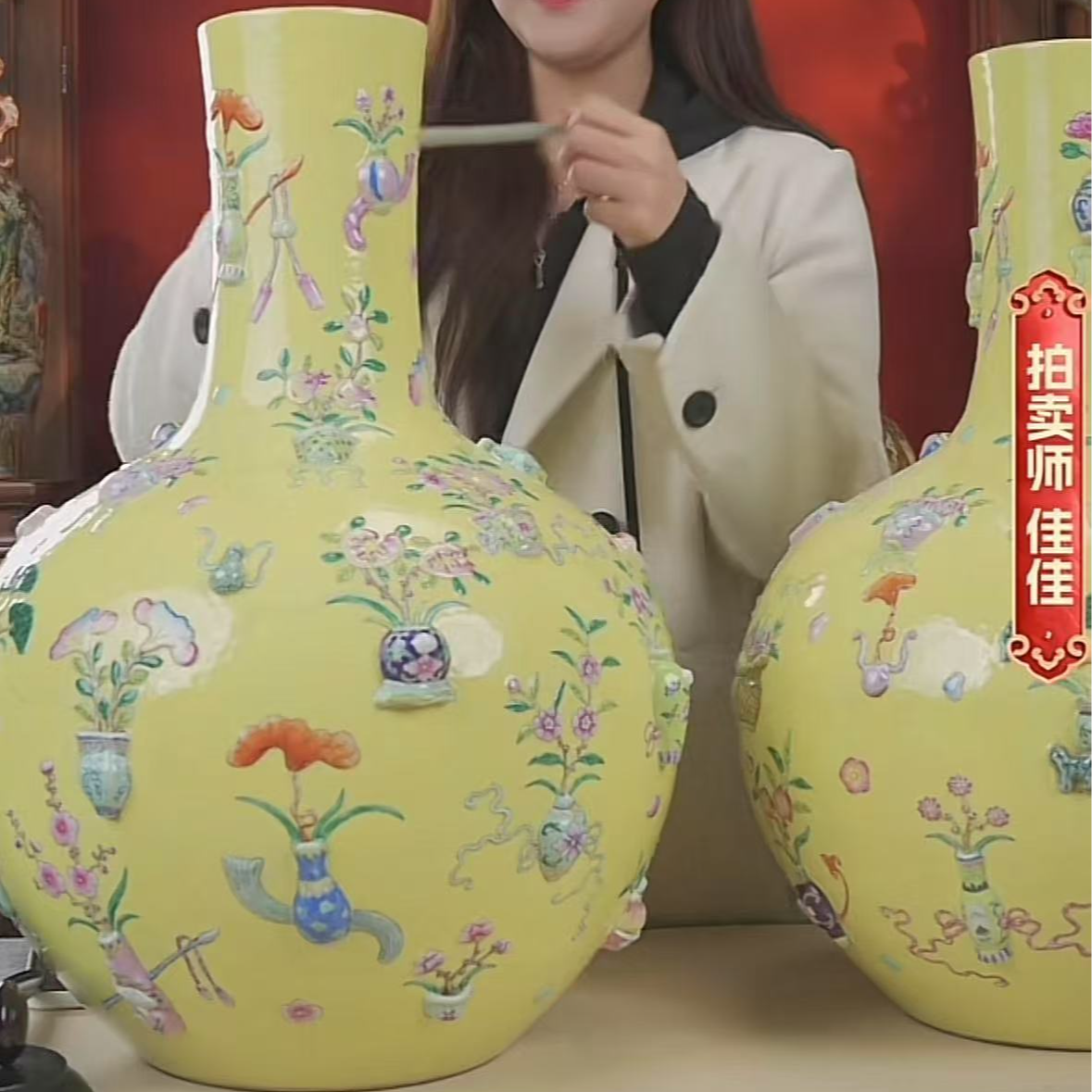 国呈拍卖古董瓷器